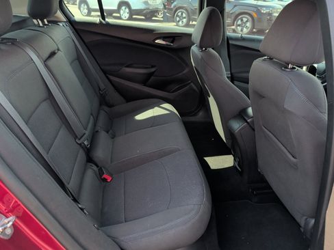 Used 2018 Chevrolet Cruze LT FWD image 29