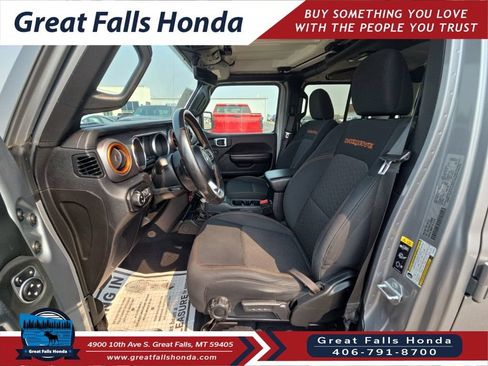 Used 2020 Jeep Gladiator Mojave AWD/4WD image 10