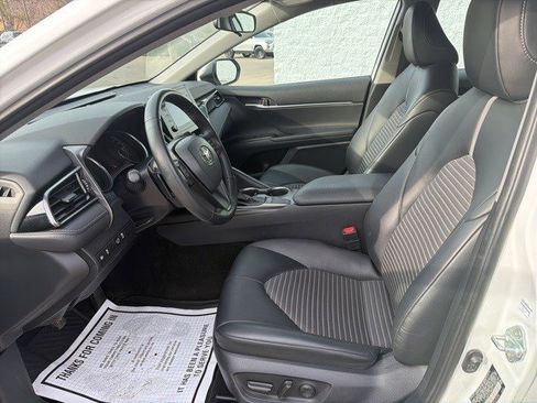 Used 2023 Toyota Camry SE image 10