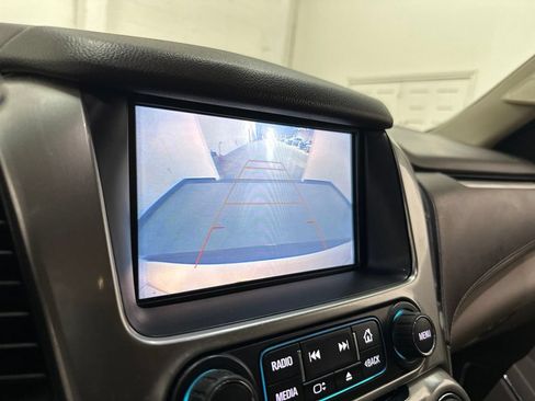 Used 2020 Chevrolet Suburban LT w/ Luxury Package RWD image 49
