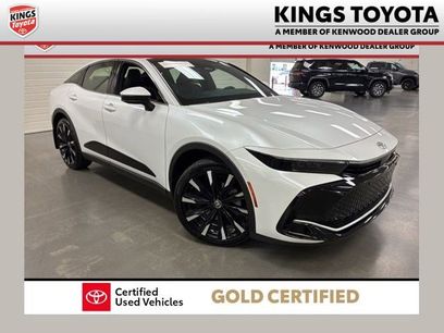 Used 2024 Toyota Crown Platinum