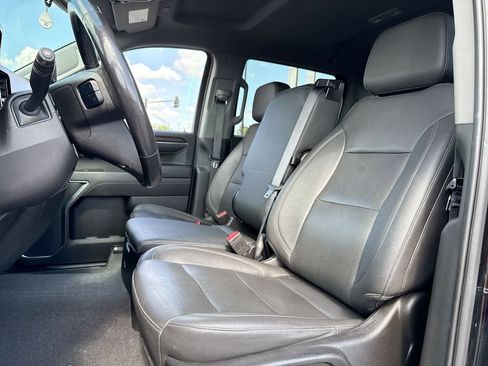 Used 2022 GMC Sierra 1500 SLT w/ Max Trailering Package AWD/4WD image 11