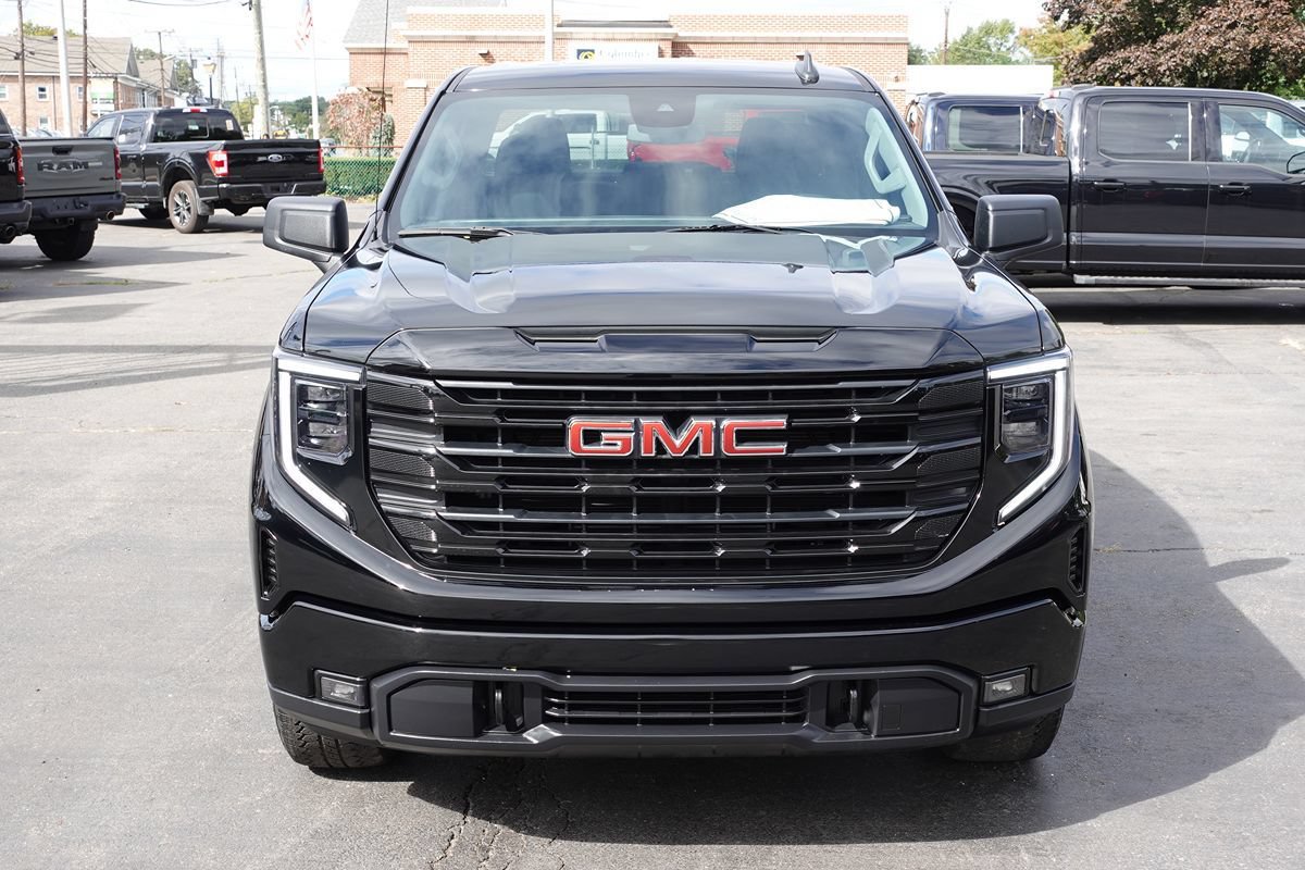 Used 2024 GMC Sierra 1500 Elevation AWD/4WD image 6
