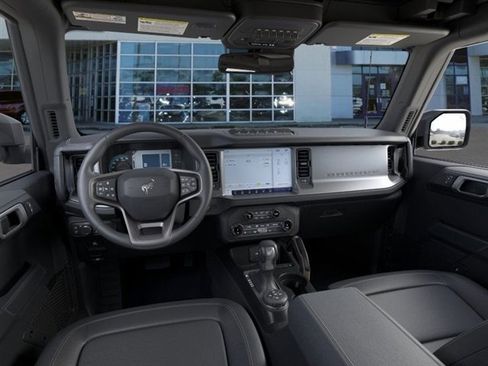 New 2025 Ford Bronco Badlands image 9