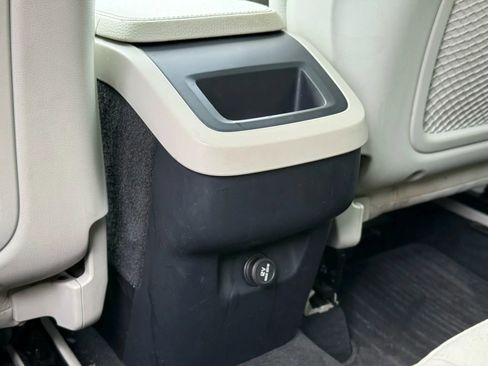 Used 2016 Volvo XC90 T5 Momentum image 26