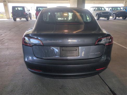 Used 2022 Tesla Model 3 Long Range image 6