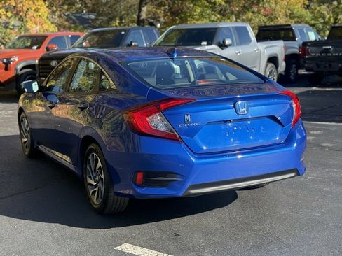 Used 2018 Honda Civic EX image 5