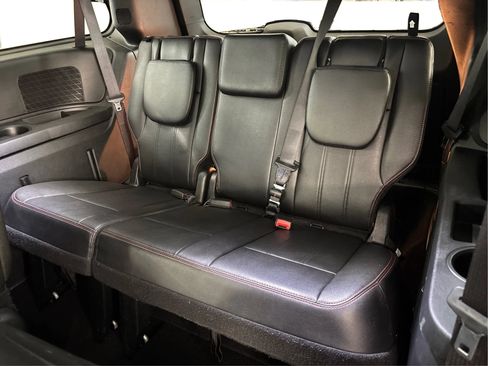 Used 2019 Dodge Grand Caravan GT FWD image 40