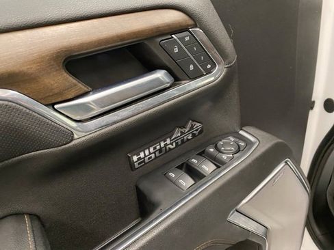 Used 2024 Chevrolet Silverado 1500 High Country w/ Technology Package image 25