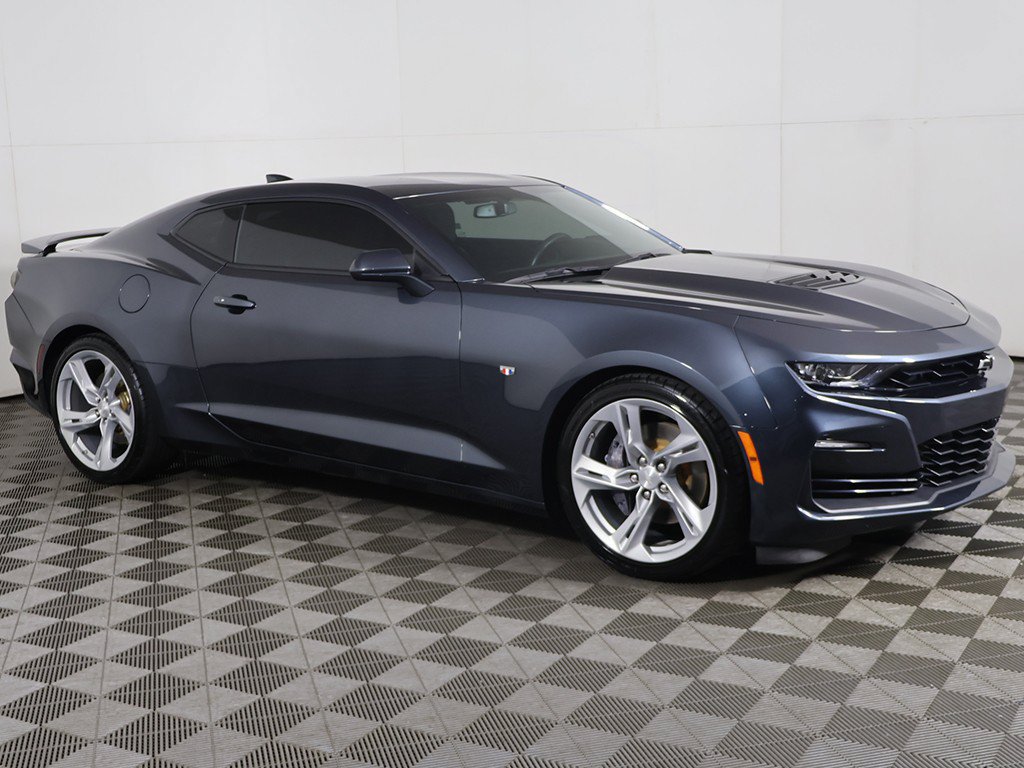 Used 2021 Chevrolet Camaro SS RWD image 11