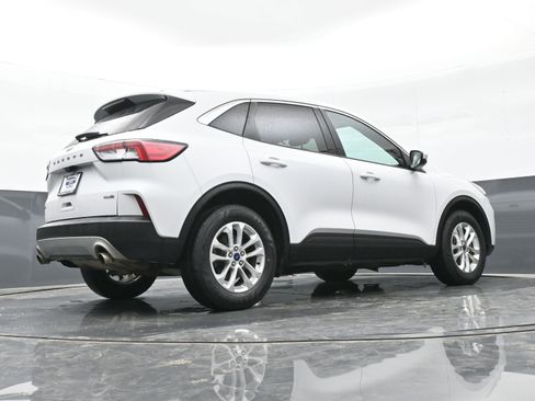 Used 2020 Ford Escape SE image 43