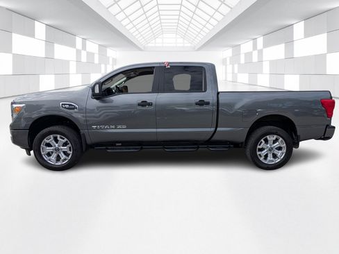 Certified 2024 Nissan Titan SV w/ SV Convenience Package image 4