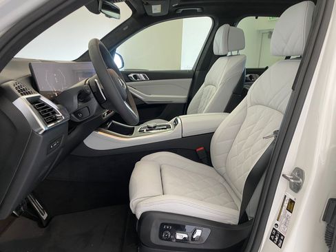 New 2026 BMW X5 xDrive40i w/ M Sport Package image 4