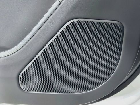 New 2027 Land Rover Range Rover SE AWD/4WD image 19