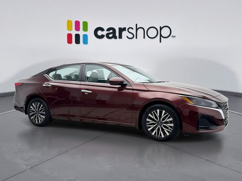 Used 2023 Nissan Altima 2.5 SV FWD image 7