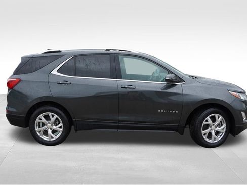 Used 2018 Chevrolet Equinox LT AWD/4WD image 3