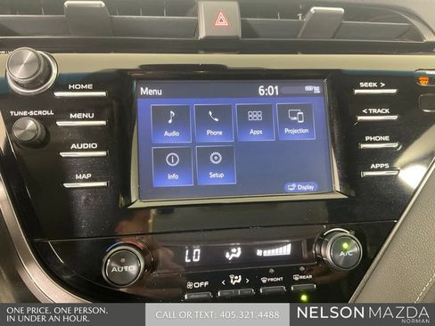 Used 2019 Toyota Camry SE FWD image 33