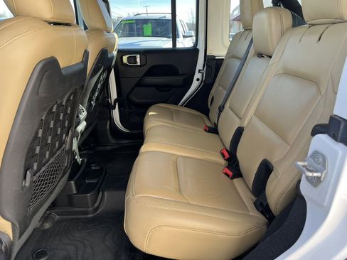 Used 2019 Jeep Wrangler Unlimited Rubicon w/ Dual Top Group image 15