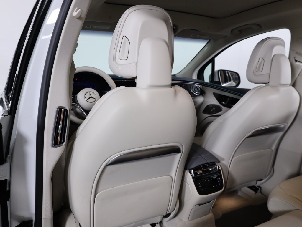 Used 2025 Mercedes-Benz EQS 450+ 4MATIC SUV image 39