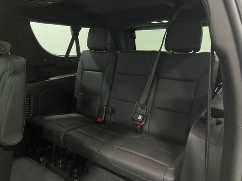 Used 2021 Chevrolet Suburban LT image 31