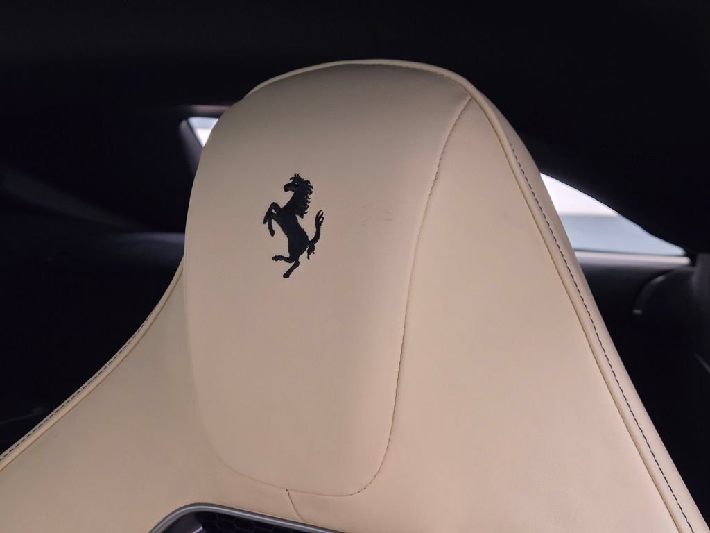 Used 2025 Ferrari 12Cilindri RWD image 28