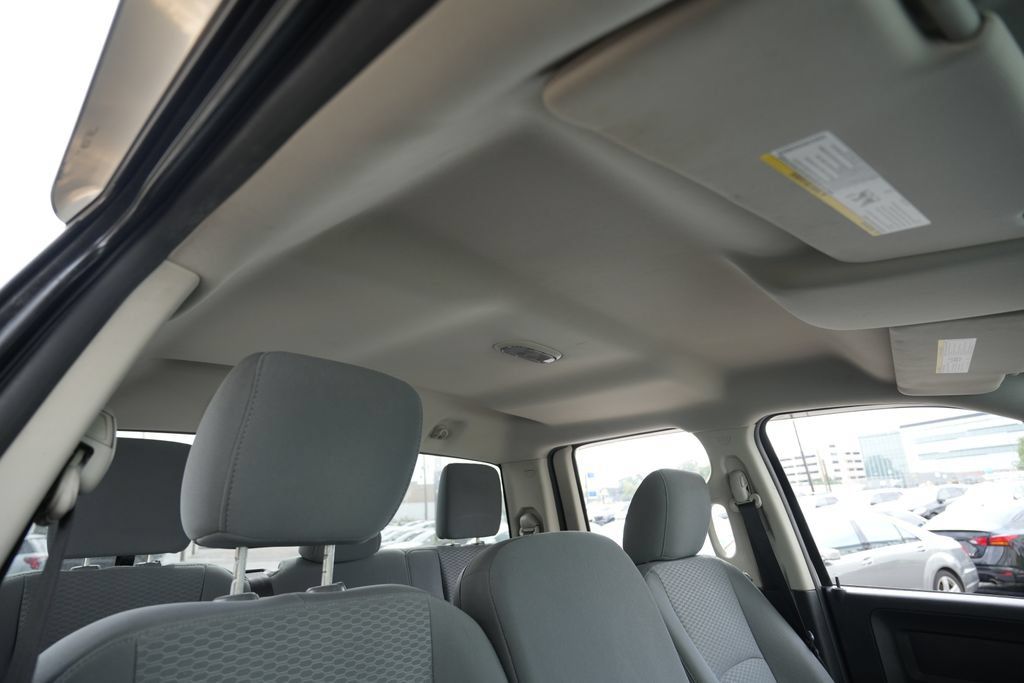 Used 2014 RAM 1500 Express AWD/4WD image 29