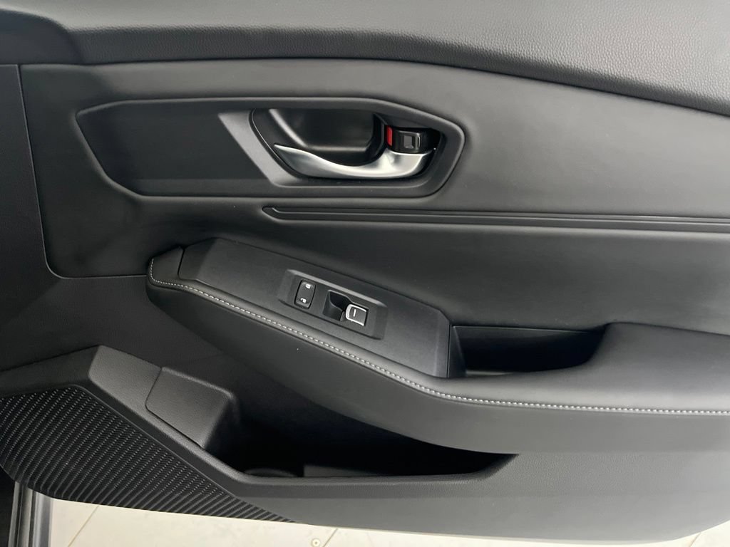 Used 2025 Honda Accord Sport image 56