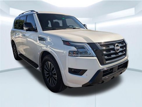 Used 2023 Nissan Armada SL w/ Midnight Edition Package AWD/4WD image 3