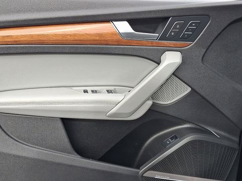 Used 2022 Audi Q5 2.0T Premium Plus w/ Premium Plus Package image 13