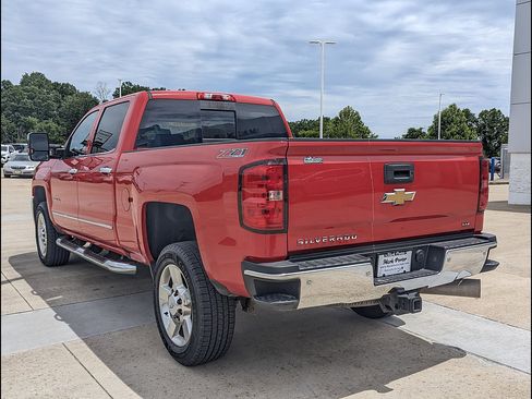 Used 2016 Chevrolet Silverado 2500 LTZ w/ Duramax Plus Package AWD/4WD image 8