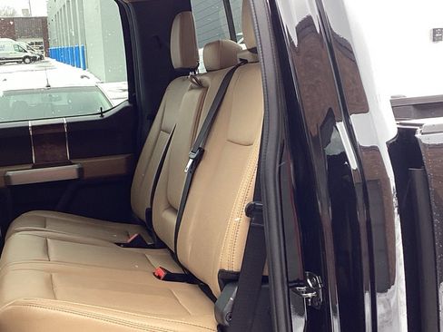 Used 2022 Ford F350 Lariat w/ Lariat Ultimate Package image 14