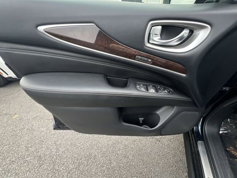 Used 2018 INFINITI QX60 Luxe w/ Deluxe Technology Package image 15