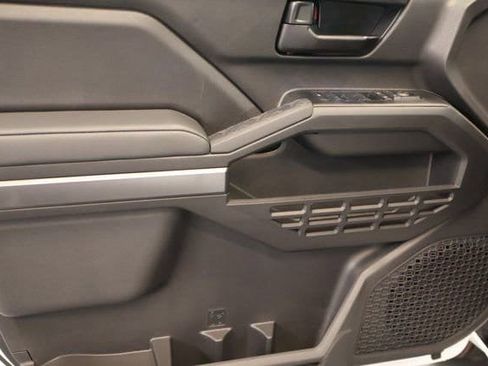 New 2025 Toyota Tacoma SR5 image 9