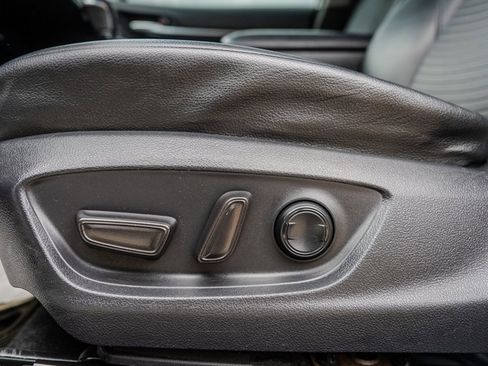 Used 2019 Toyota Camry SE image 27