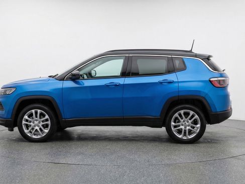 Used 2025 Jeep Compass Limited AWD/4WD image 5