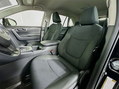 Used 2025 Toyota RAV4 LE image 20