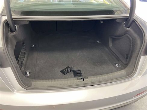 Used 2024 Audi A6 Premium Plus image 13