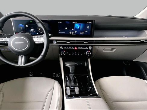 Used 2025 Hyundai Tucson SEL FWD image 14