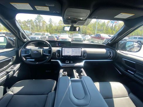 New 2026 Ford Expedition Platinum w/ Stealth Appearance Package AWD/4WD image 25
