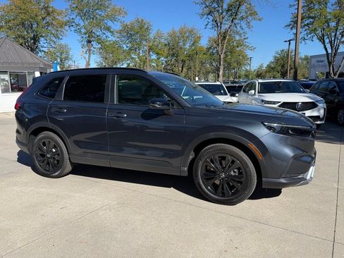 Certified 2026 Honda CR-V Sport Touring image 5