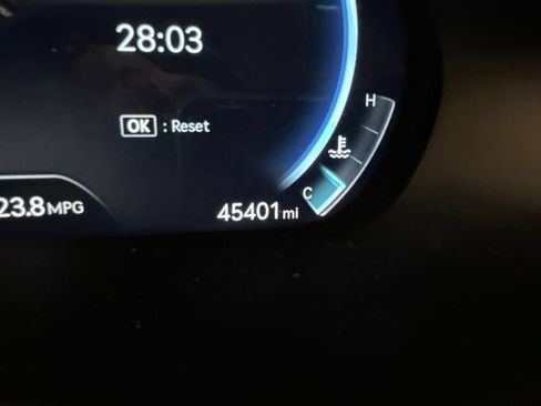 Certified 2022 Genesis GV80 2.5T w/ Prestige Package 04 AWD/4WD image 6