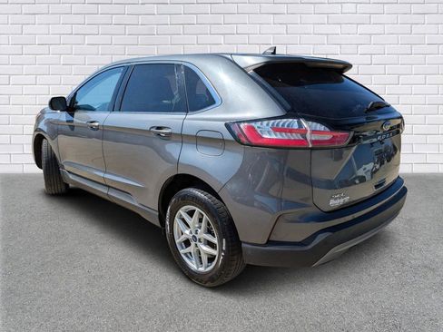 Used 2022 Ford Edge SEL image 3