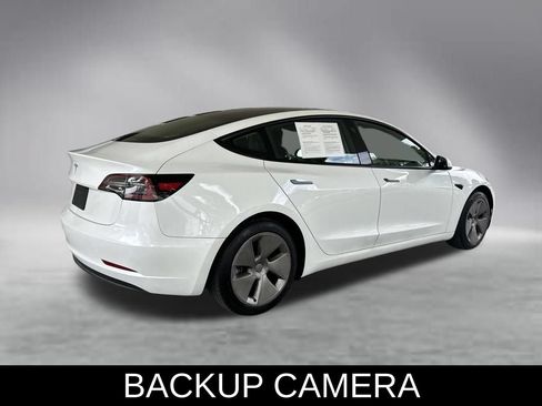 Used 2023 Tesla Model 3 Standard Range RWD image 4