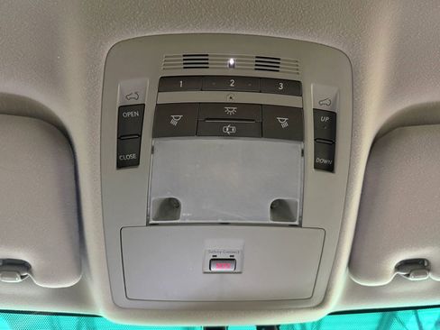 Used 2011 Lexus RX 450h RX 450h Sport Utility 4D w/ Premium Pkg image 35