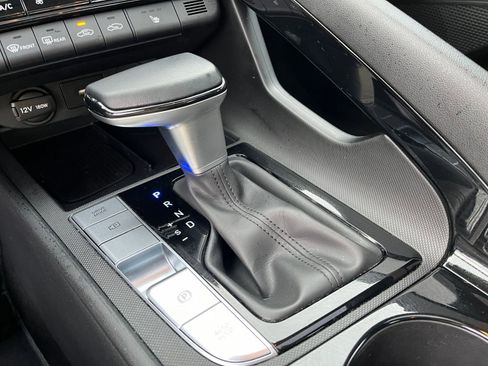 Used 2025 Hyundai Elantra SEL image 42