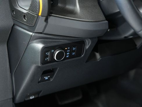Used 2024 Ford Bronco Badlands AWD/4WD image 42
