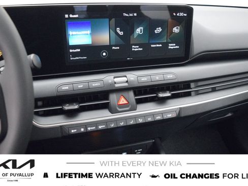 New 2026 Kia K4 FWD image 22