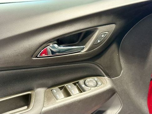 Used 2023 Chevrolet Equinox RS w/ RS Leather Package image 15