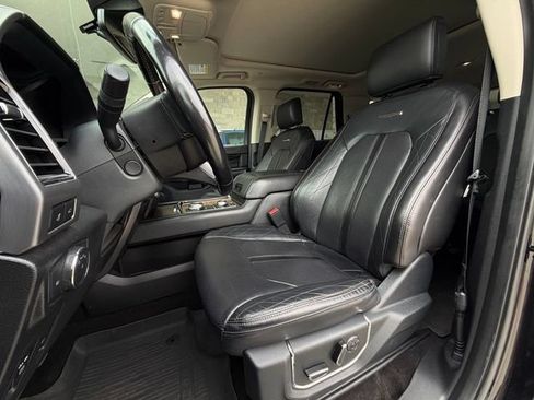 Used 2021 Ford Expedition Platinum AWD/4WD image 4