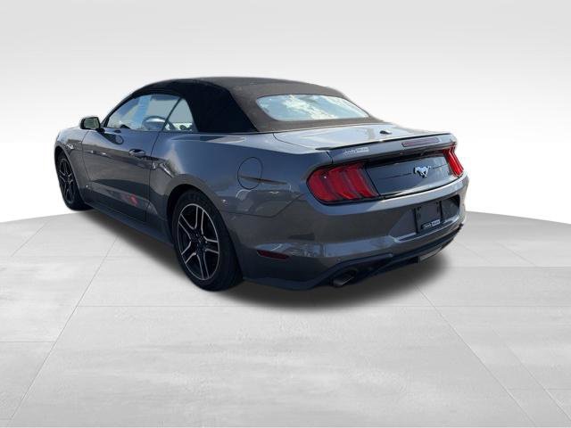 Used 2022 Ford Mustang Premium RWD image 5